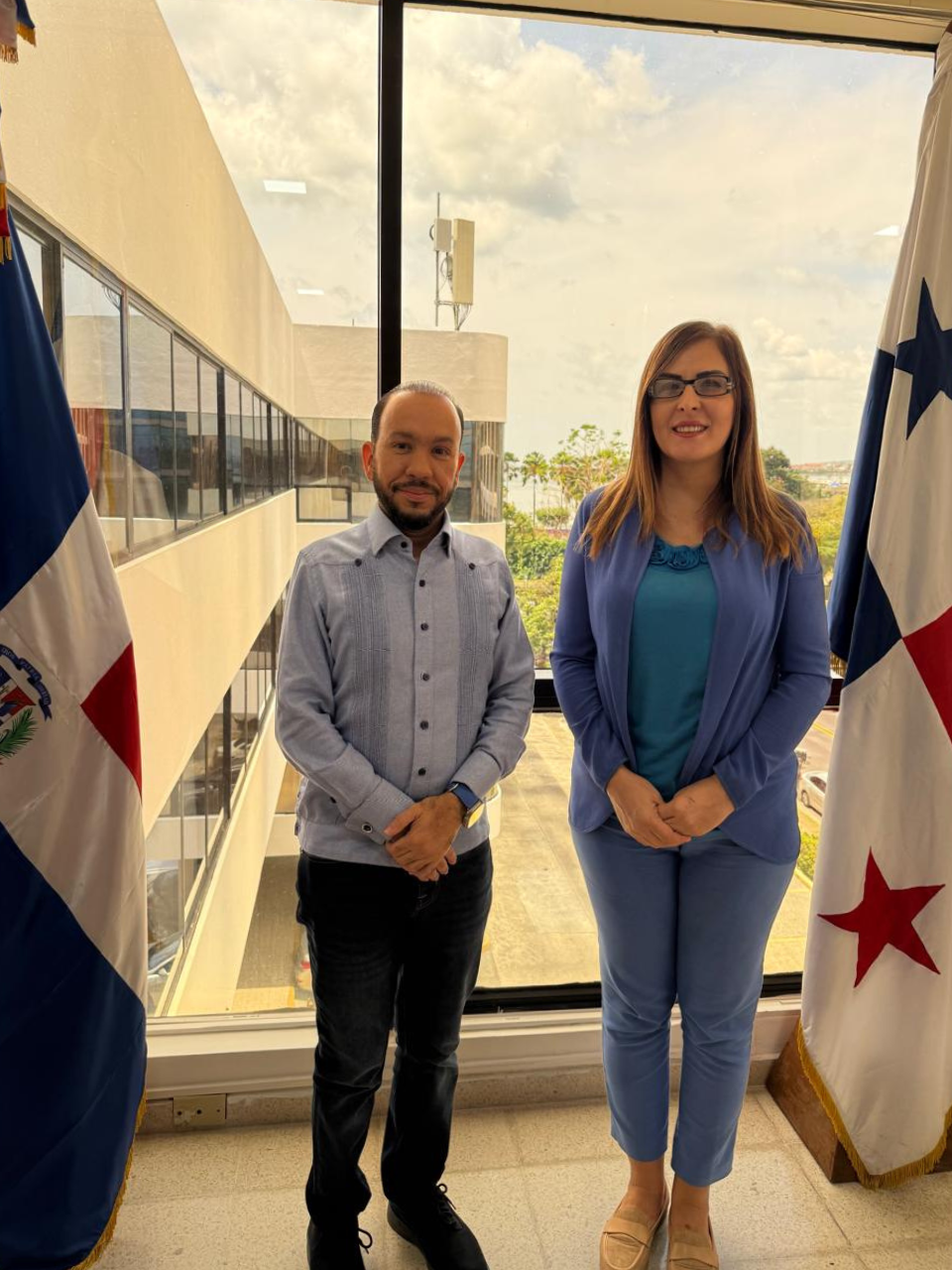Visita de Cortesía Cónsul General de Kosovo2